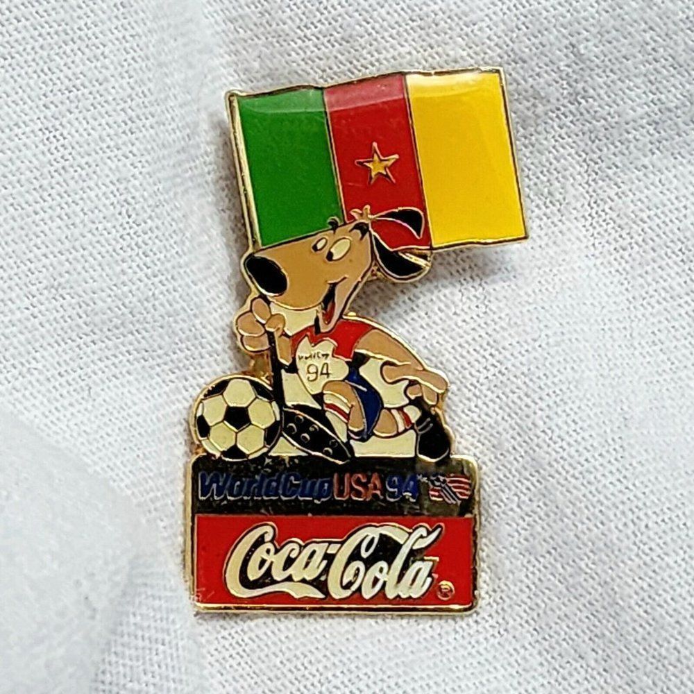 Coca Cola Cameroon World Cup 1994 Lapel Pin Flag Striker the Dog Soccer‎ Ball